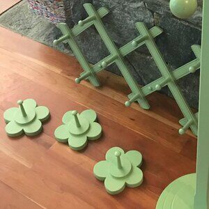 Crate & Barrel Kids/ Land of Nod: Expandable Wall Rack